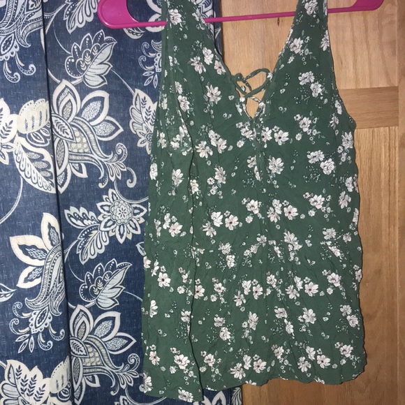 Womens Low cut Blouse - Picture 2 of 3